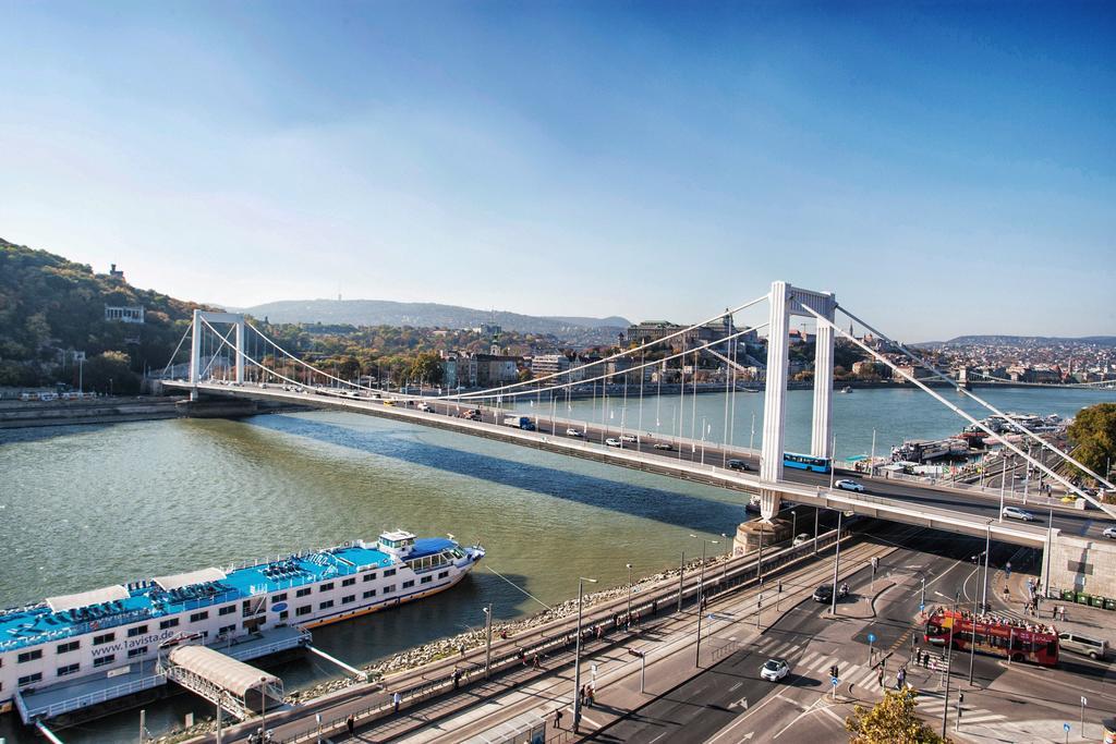 Riverside Flat With King Castle View Budapeste Exterior foto